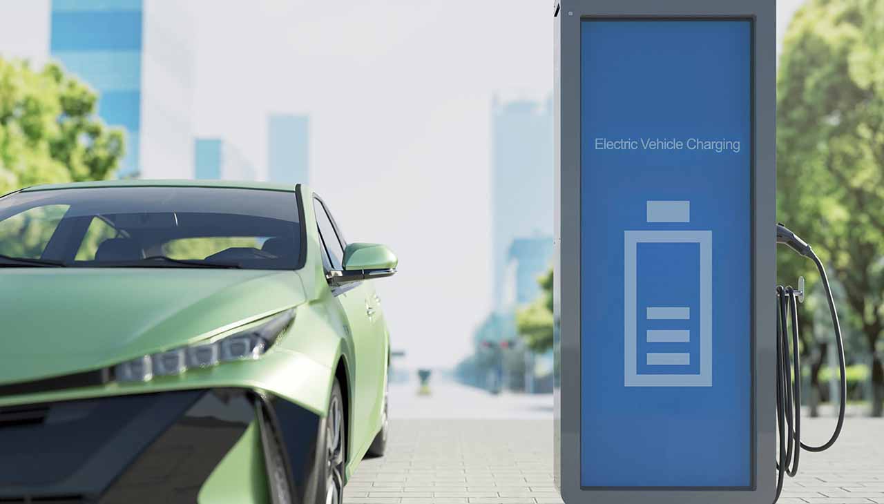 The Advantages of Owning a Hybrid or Electric Car
